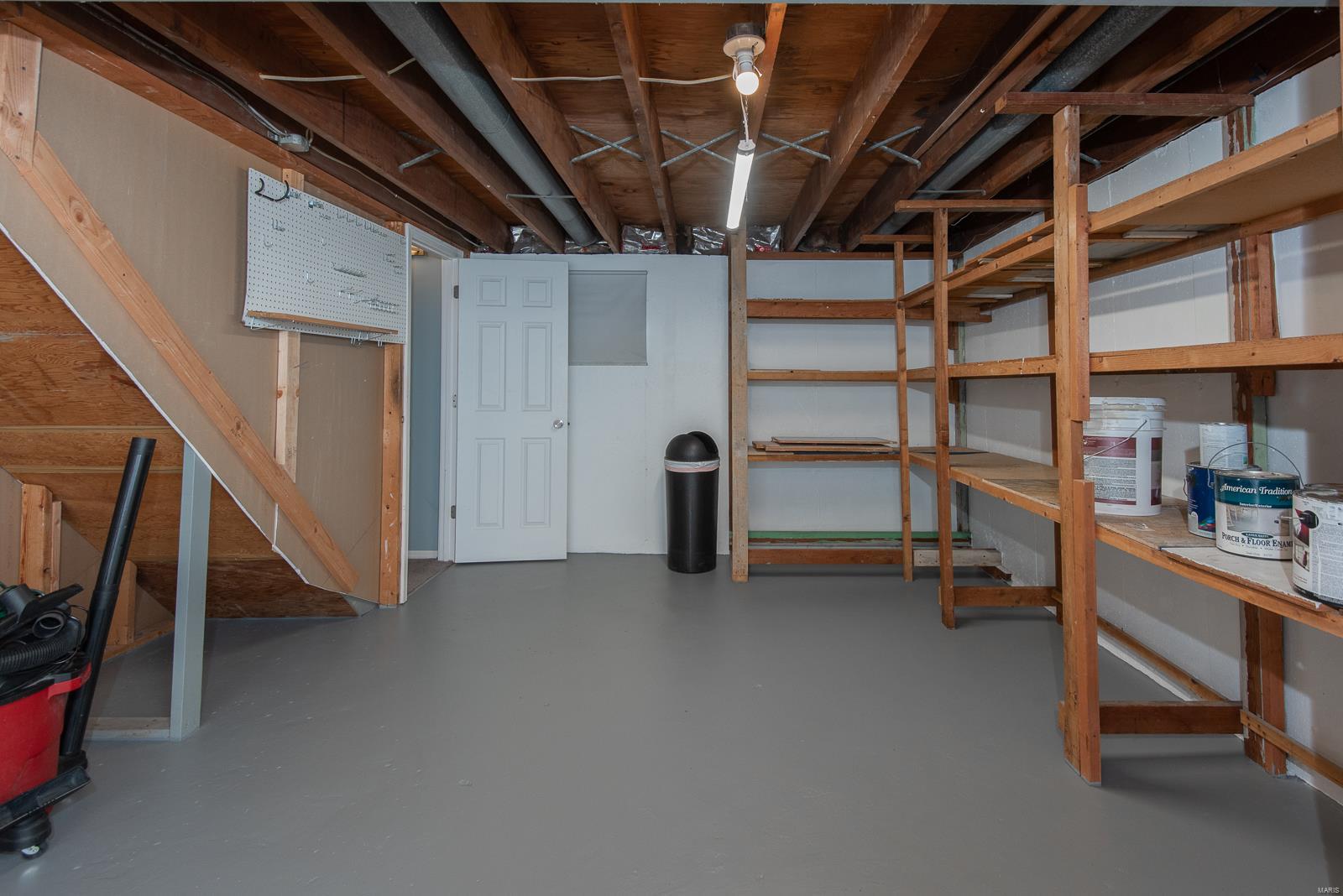 433 Ballwin Avenue Ballwin, MO 63021 - Photo 31 of 38