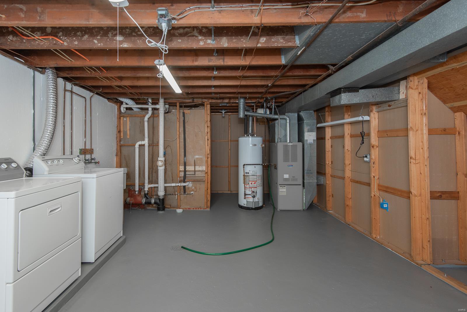 433 Ballwin Avenue Ballwin, MO 63021 - Photo 33 of 38