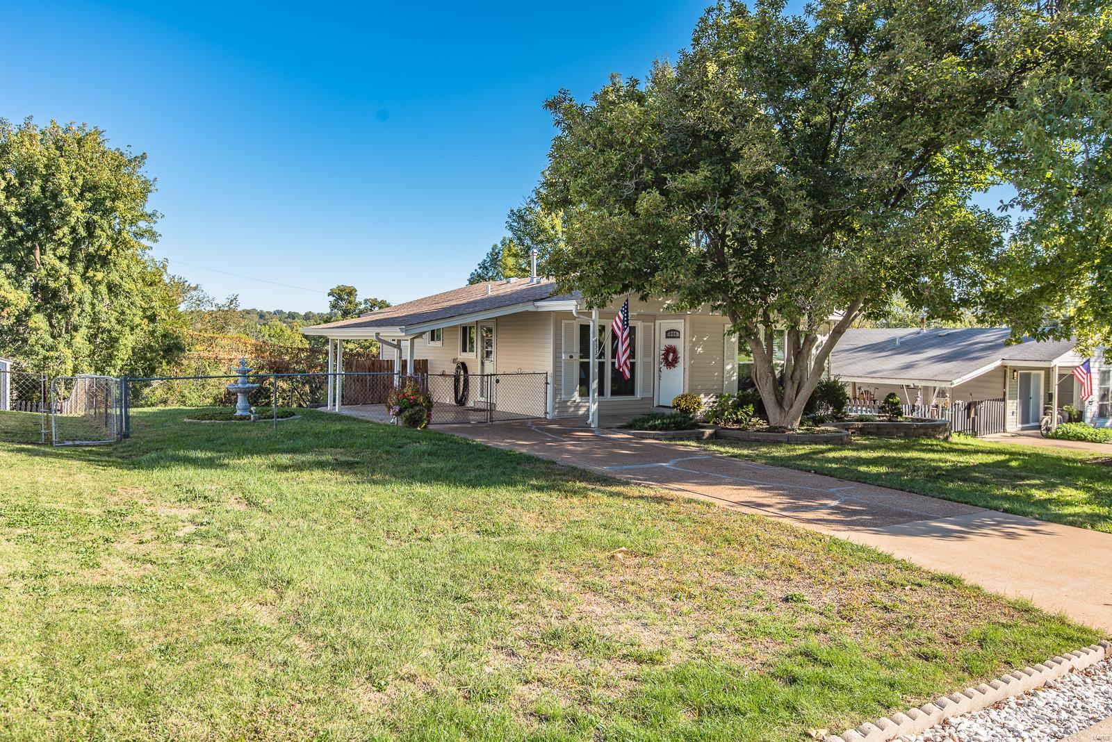 433 Ballwin Avenue Ballwin, MO 63021 - Photo 35 of 38