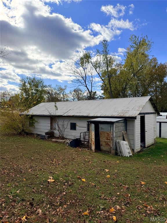 307 Benson Street Fredericktown, MO 63645 - Photo 2 of 16