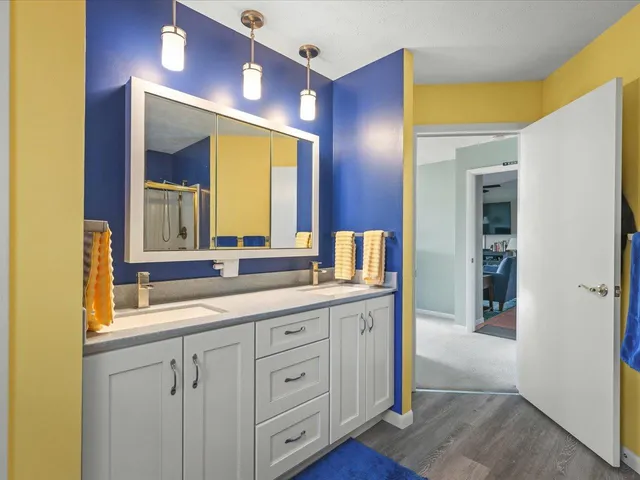 a view of livingroom with furniture and white walls