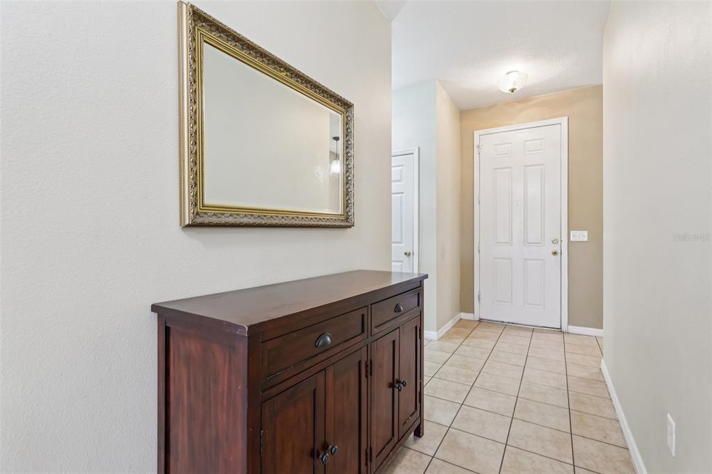 1689 Strathmore Circle Mount Dora, FL 32757 - Photo 23 of 37 a view of a hallway
