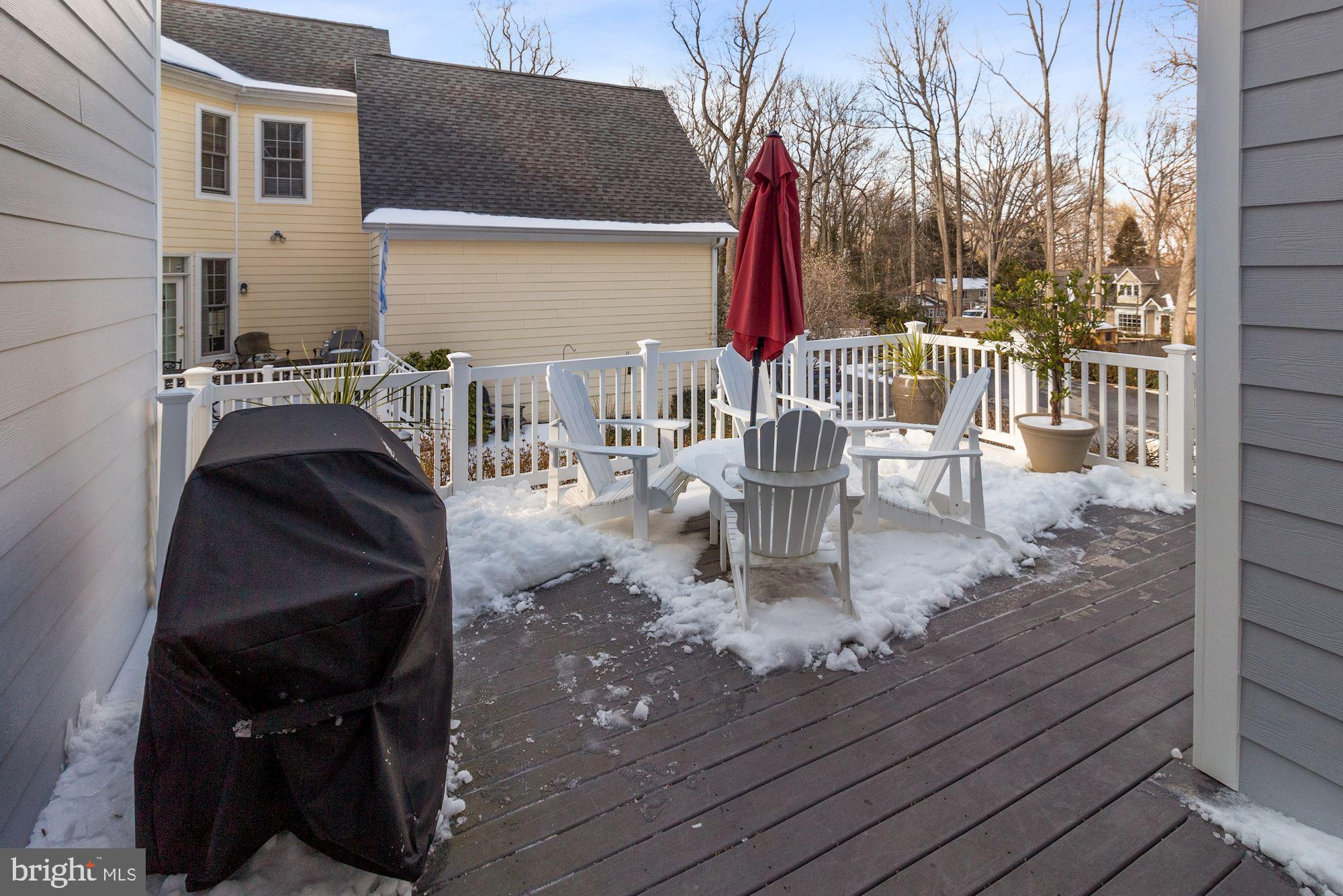 613 Old County Road Severna Park, MD 21146 - Photo 28 of 40 Composite deck off kitchen