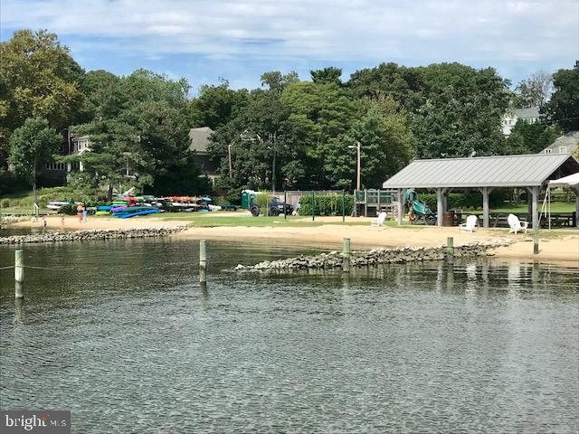 613 Old County Road Severna Park, MD 21146 - Photo 33 of 40 Large tranquil beach on the Severn River