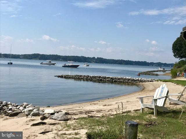 613 Old County Road Severna Park, MD 21146 - Photo 39 of 40 Beach for just relaxing