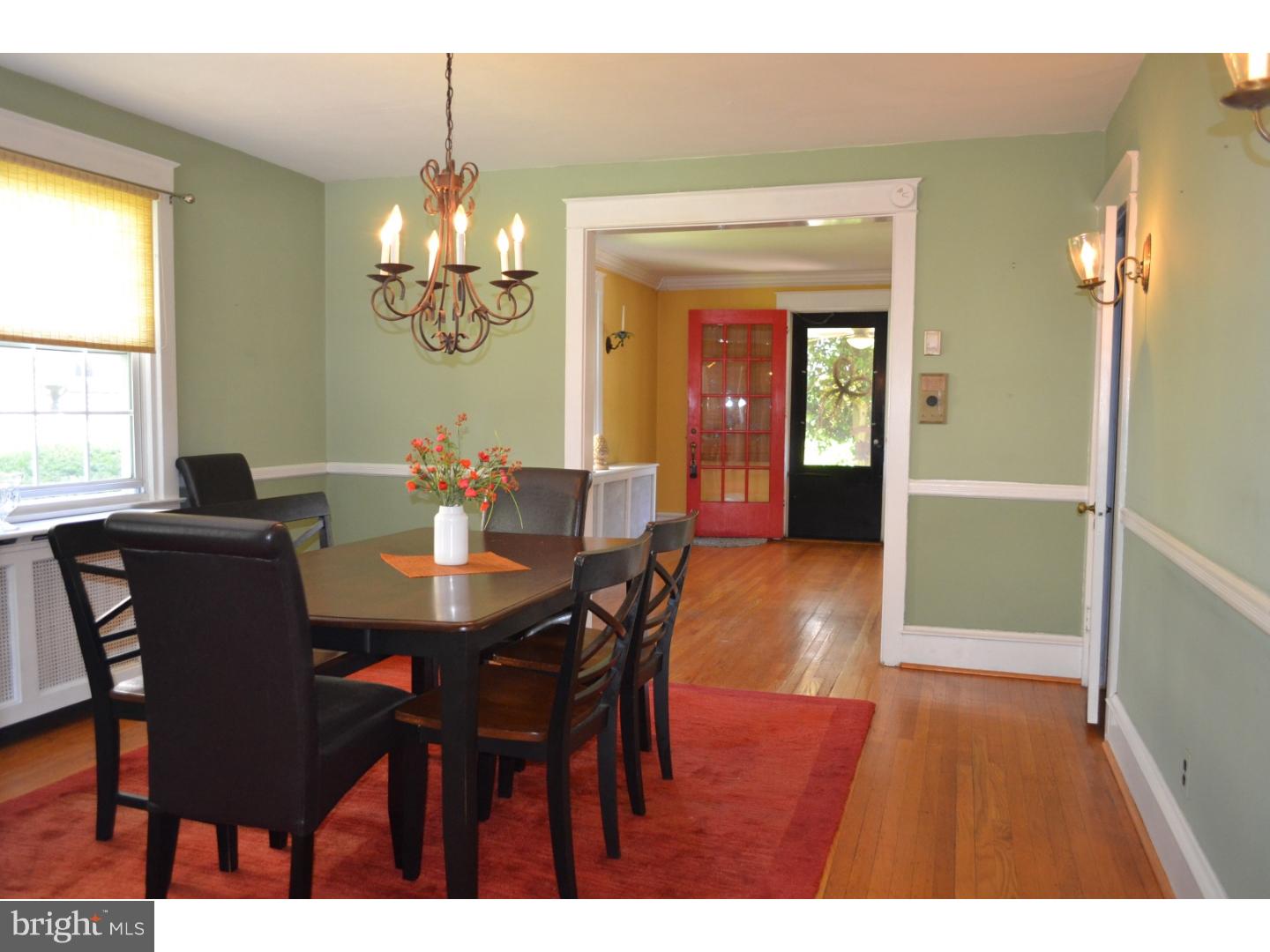 113 Walsh Road Lansdowne, PA 19050 - Photo 4 of 23 Dining Room