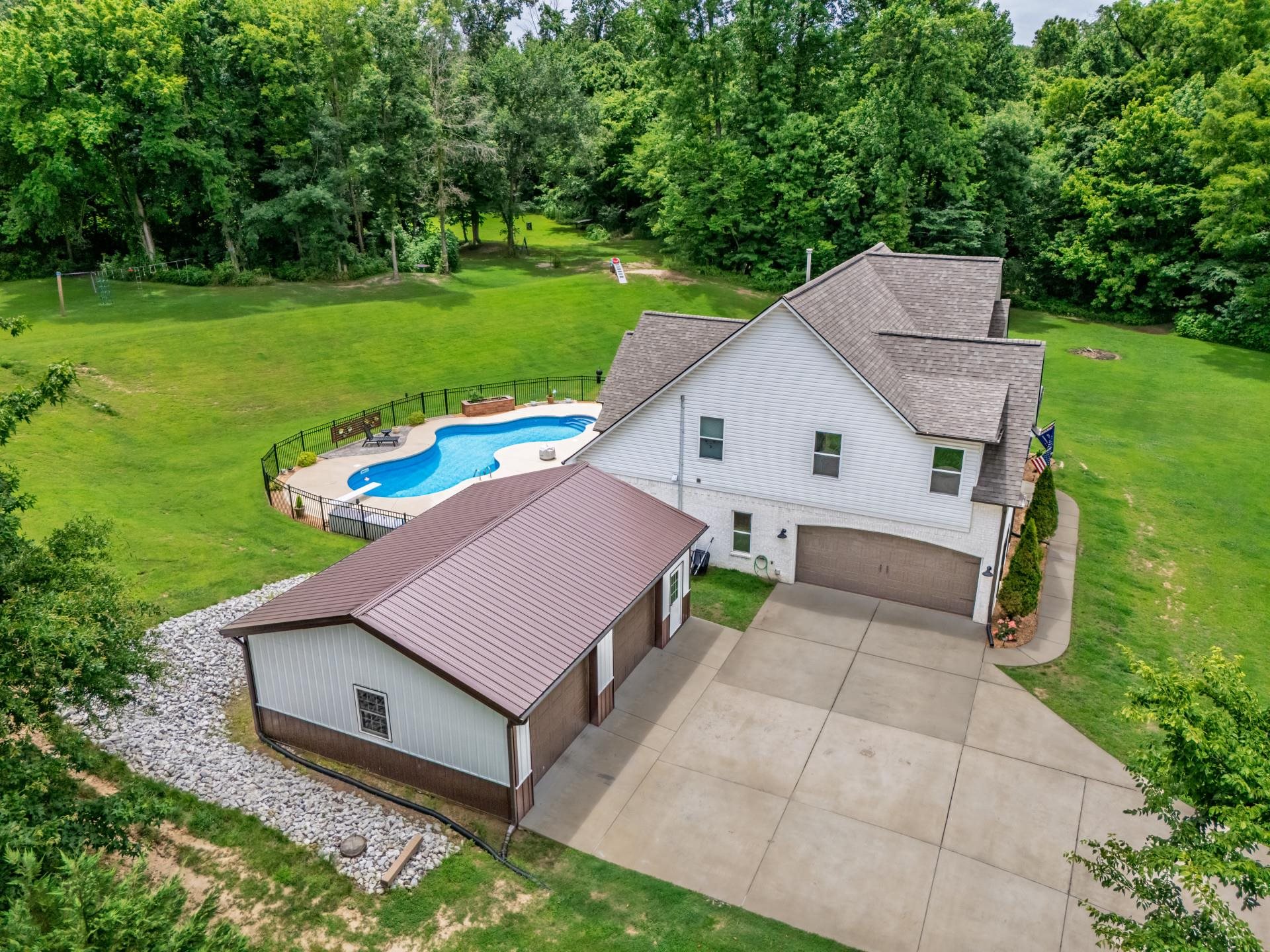 233 Faith Road Millington, TN 38053 - Photo 3 of 24