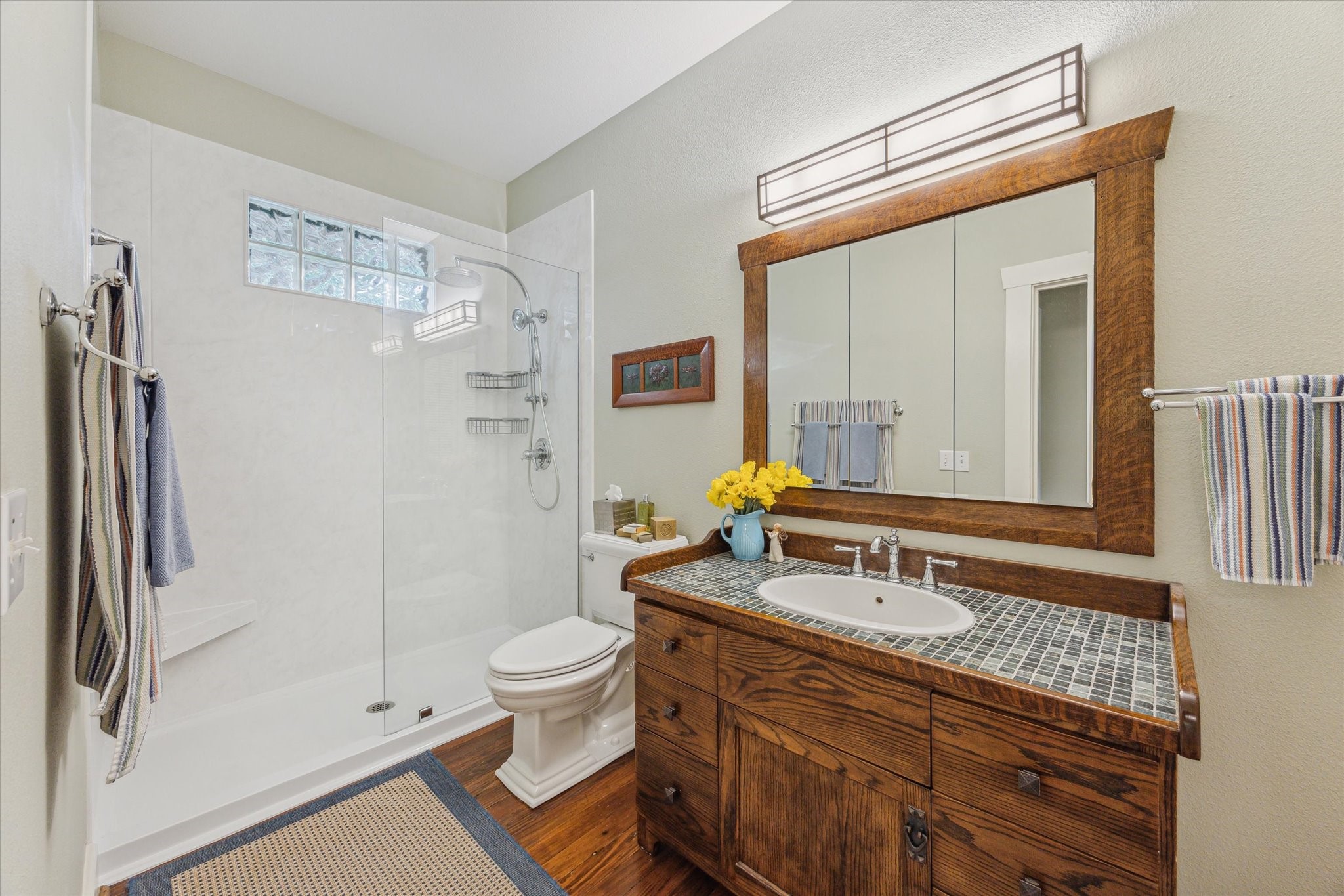 2915 Schulle Road Round Top, TX 78954 - Photo 15 of 50 Primary Bathroom (13.5 x 5.5 SQ FT)