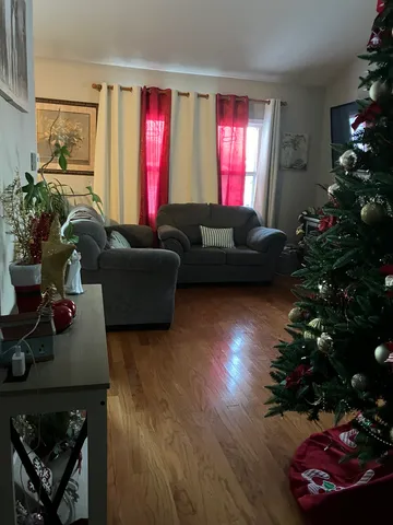 $299,990 | 27W300 Melrose Lane, Winfield, IL 60190