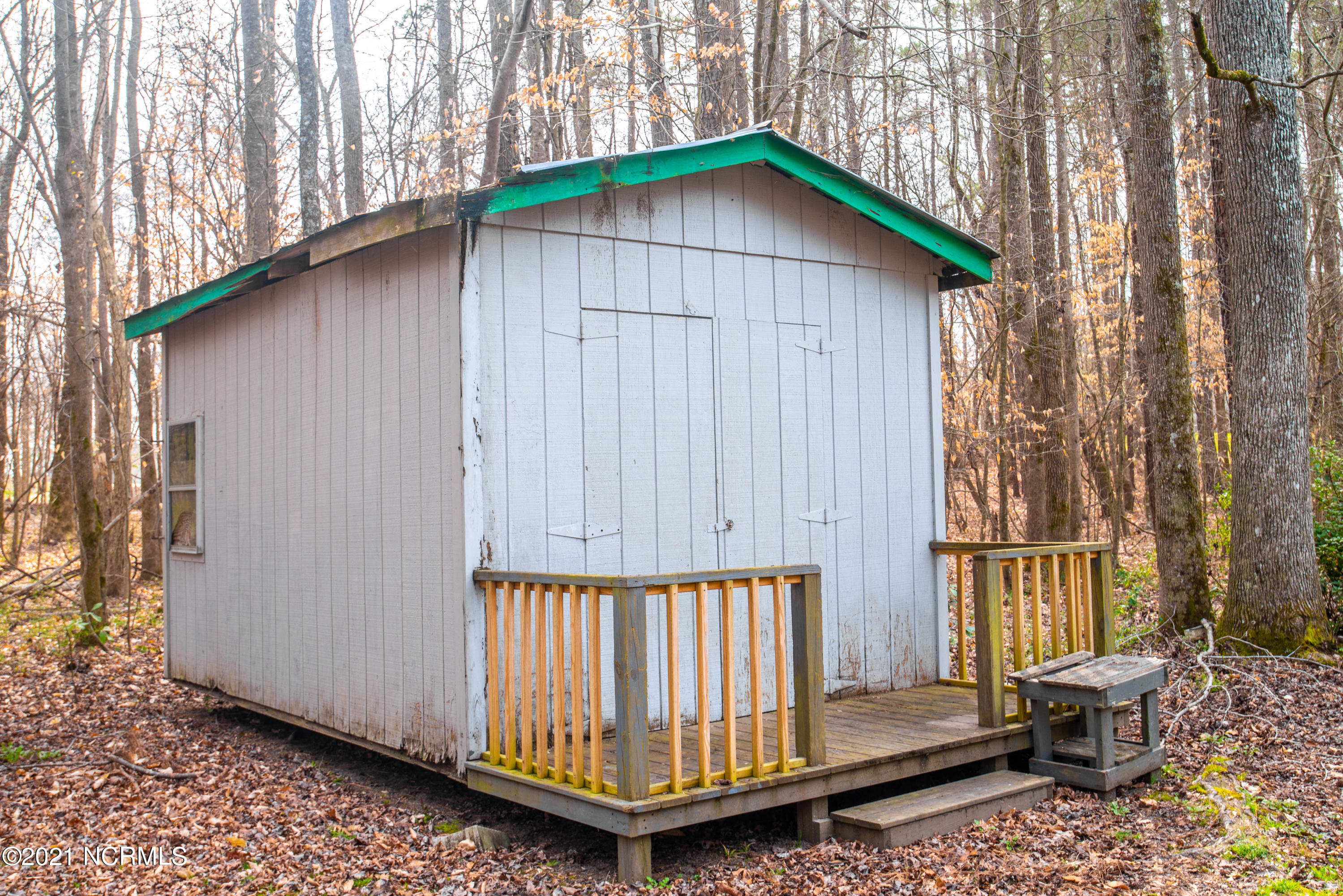 2703 Wallace Family Road Kinston, NC 28501 - Photo 11 of 53 shed