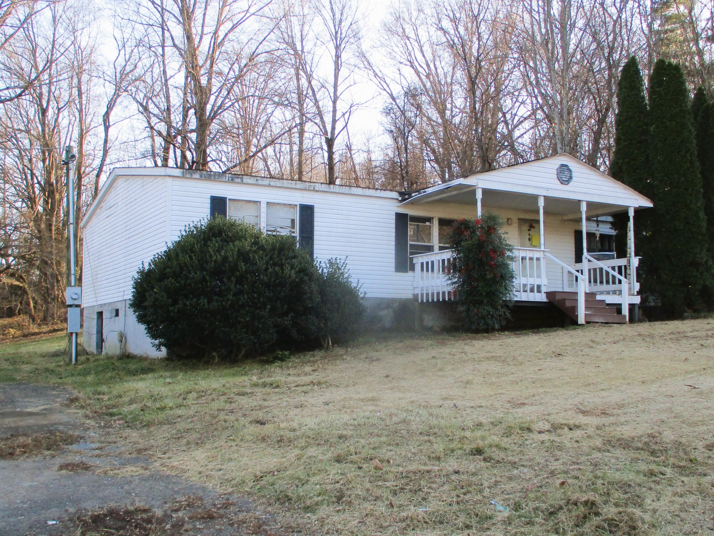 121 Big Springs Road Elizabethton, TN 37643 - Photo 1 of 16 01 IMG_5208