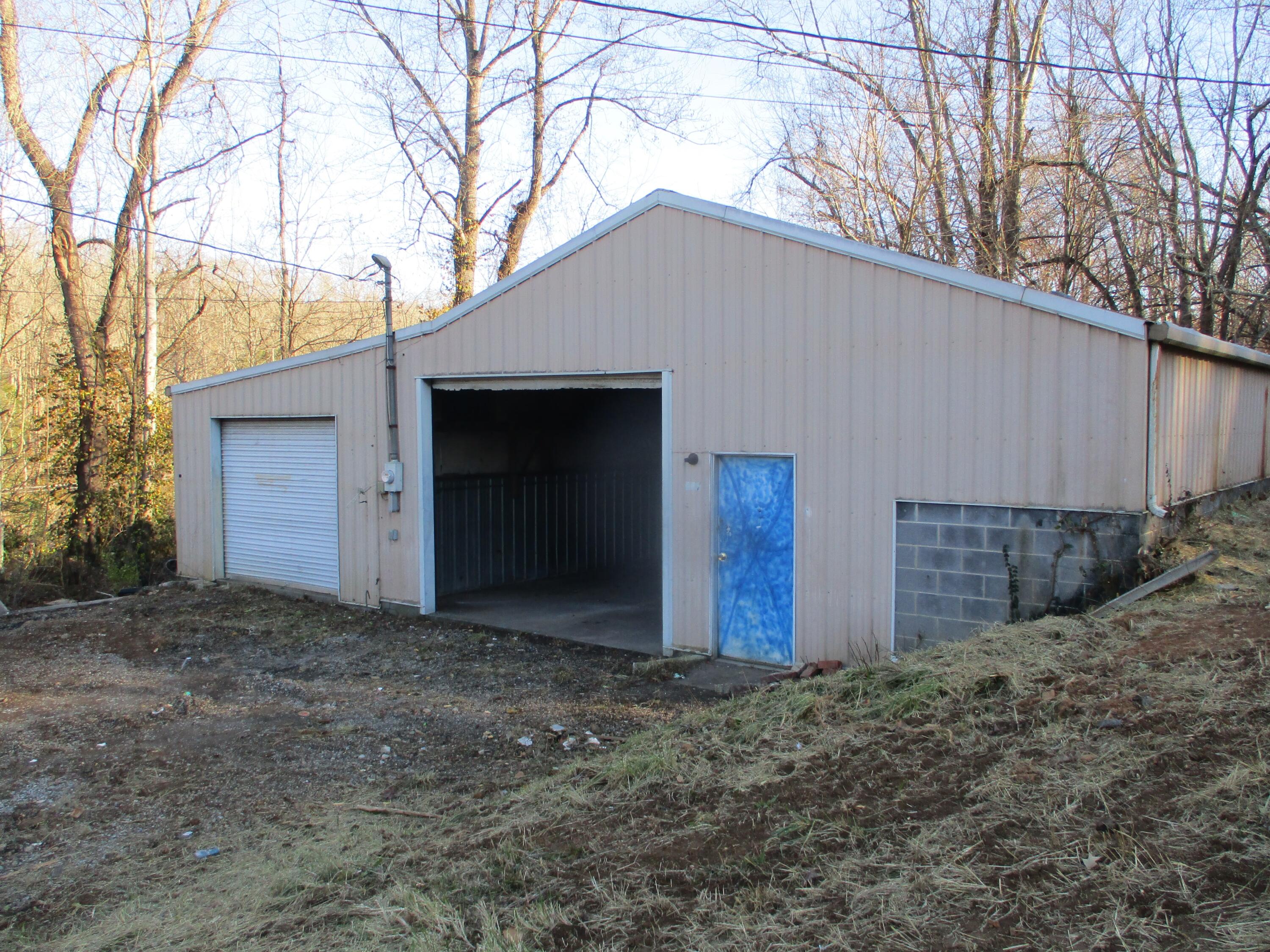 121 Big Springs Road Elizabethton, TN 37643 - Photo 11 of 16 11 IMG_5197