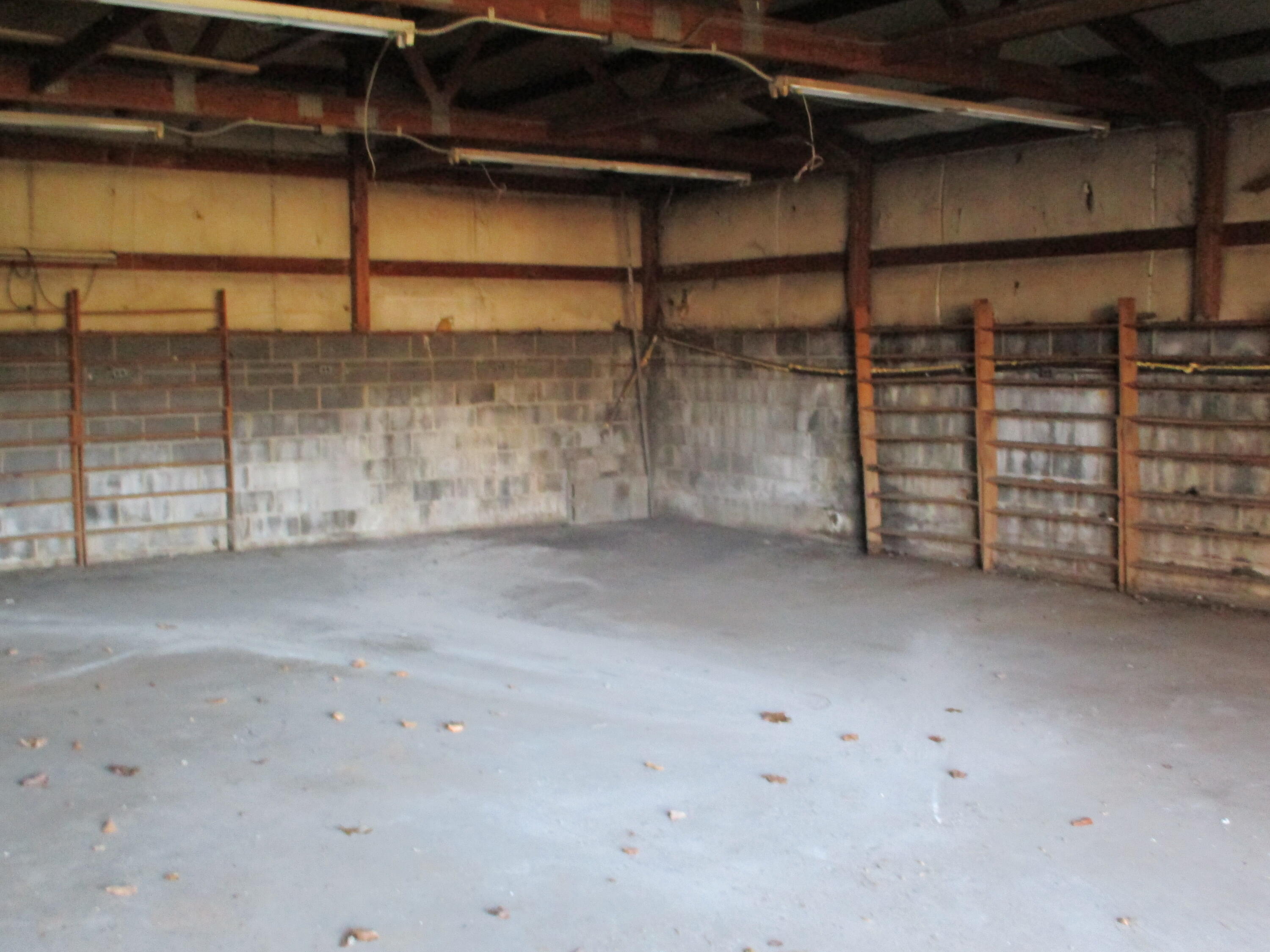 121 Big Springs Road Elizabethton, TN 37643 - Photo 14 of 16 14 IMG_5200