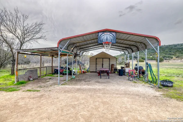 $325,000 | 1189 Cr 350 Concan Tx 78838, Concan, TX 78838