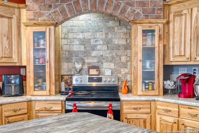 $325,000 | 1189 Cr 350 Concan Tx 78838, Concan, TX 78838