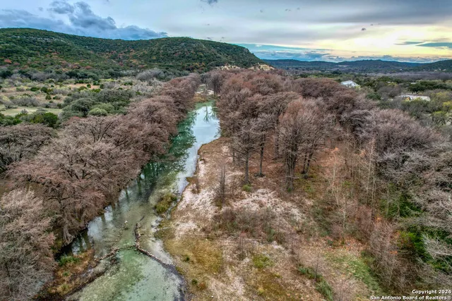 $325,000 | 1189 Cr 350 Concan Tx 78838, Concan, TX 78838