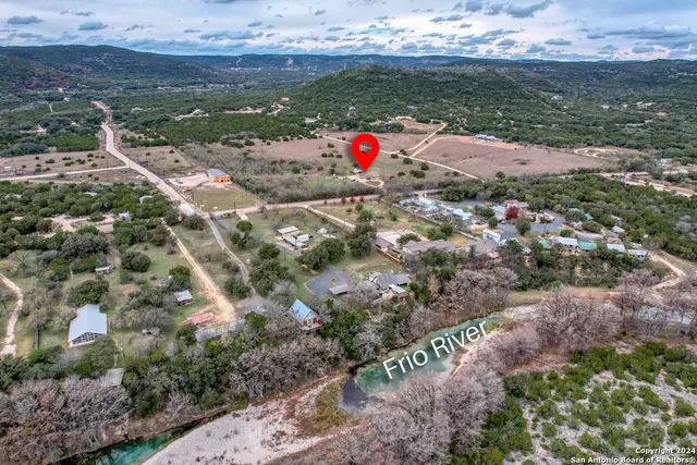 $325,000 | 1189 Cr 350 Concan Tx 78838, Concan, TX 78838