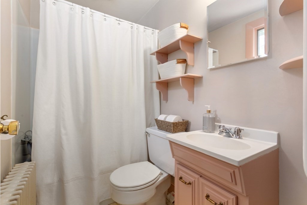 13 Lawrence Road Reading, MA 01867 - Photo 23 of 38 Gallery Image 23