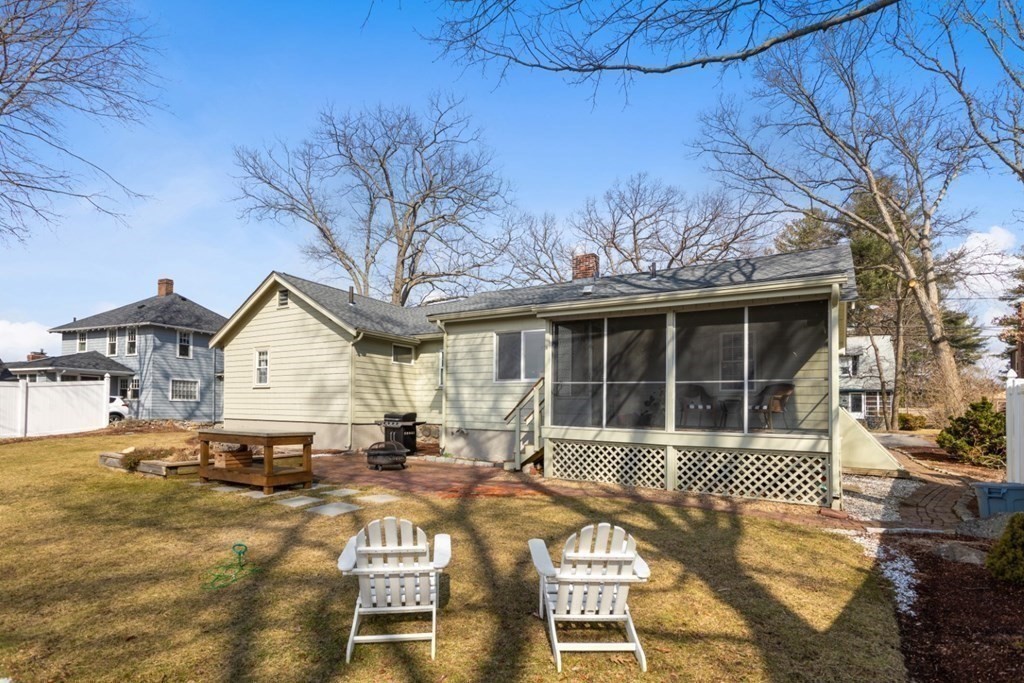 13 Lawrence Road Reading, MA 01867 - Photo 35 of 38 Gallery Image 35