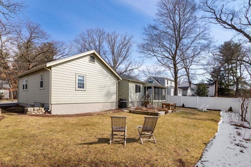 13 Lawrence Road Reading, MA 01867 - Photo 36 of 38 Gallery Image 36