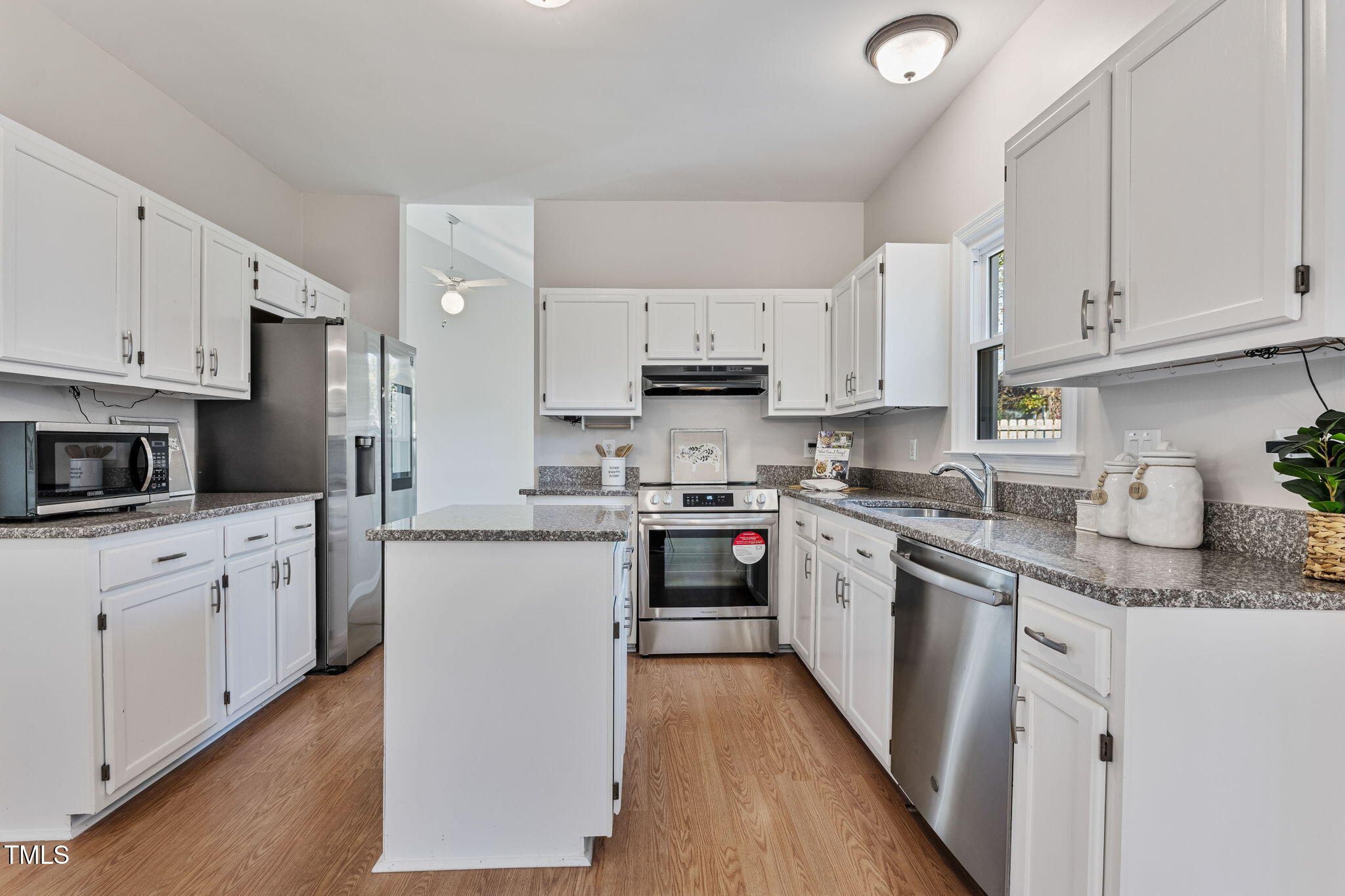 5817 Edgebury Road Raleigh, NC 27613 - Photo 17 of 53 18-web-or-mls-P1315747