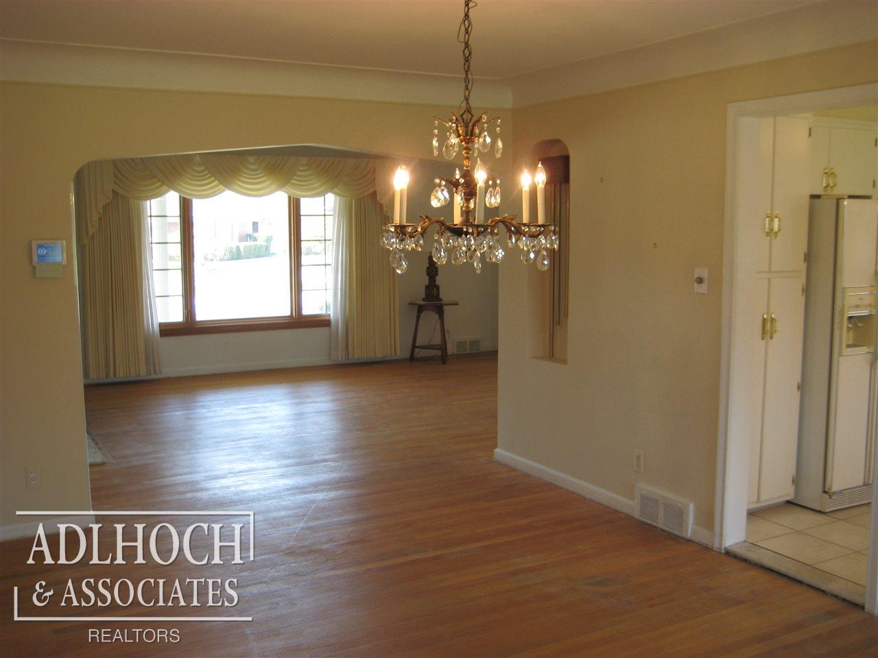 1300 North Renaud Road Grosse Pointe Woods, MI 48236 - Photo 7 of 14