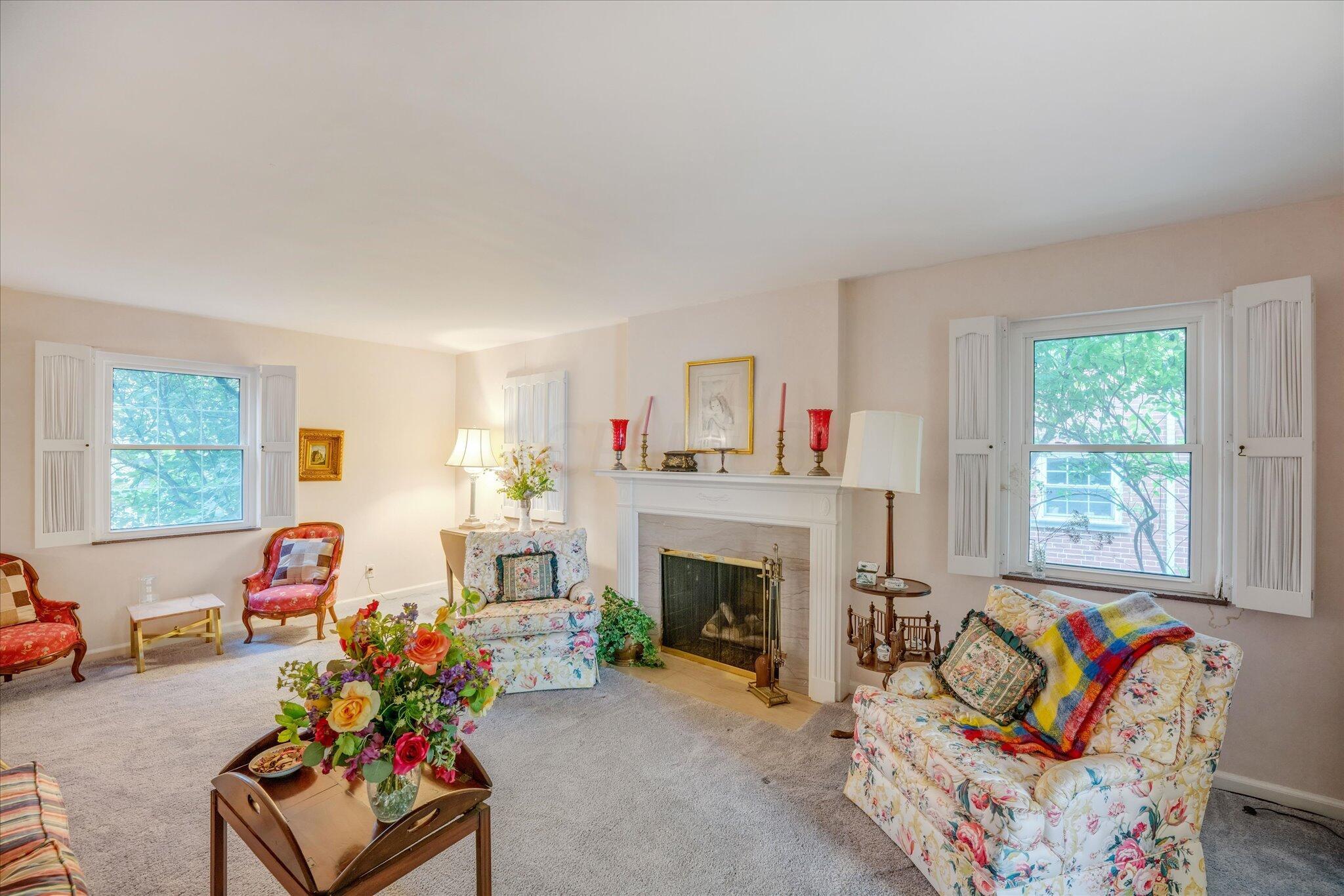 277 South Cassingham Road Columbus, OH 43209 - Photo 8 of 61 Gallery Image 8
