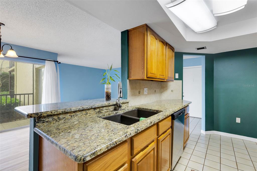 2025 Sylvester Road, Unit N110 Lakeland, FL 33803 - Photo 13 of 36