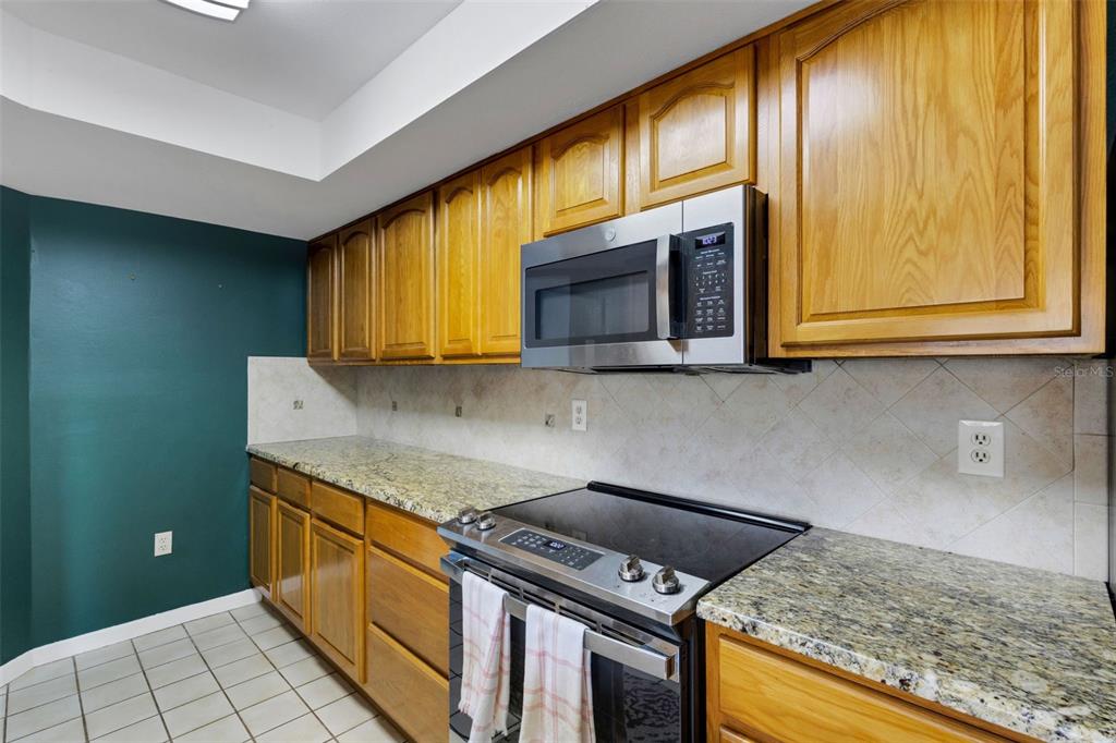 2025 Sylvester Road, Unit N110 Lakeland, FL 33803 - Photo 15 of 36