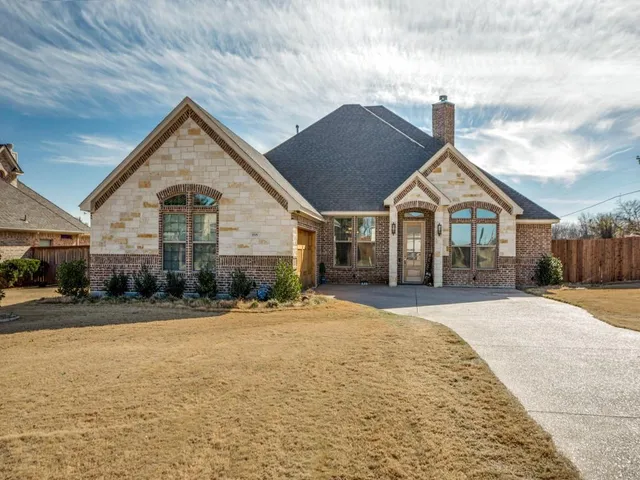 $535,000 | 2315 Builder Road, Crowley, TX 76036