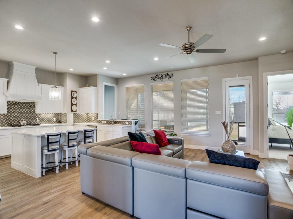 2315 Builder Road Crowley, TX 76036 - Photo 8 of 25