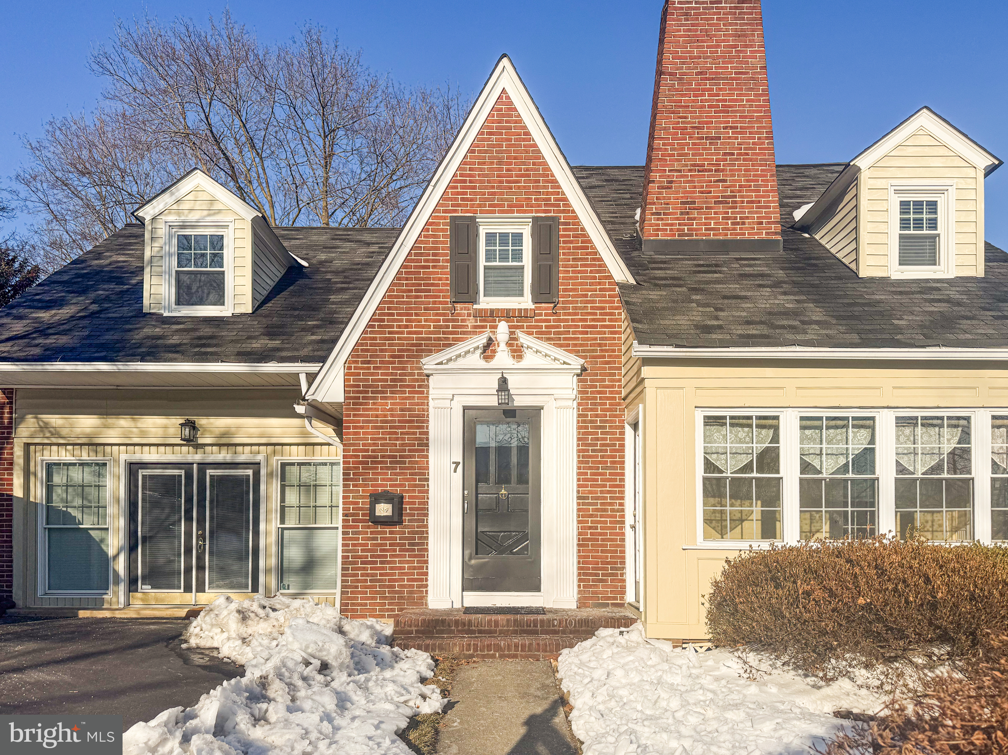 7 Hillside Road Claymont, DE 19703 - Photo 2 of 23 Gallery Image 2