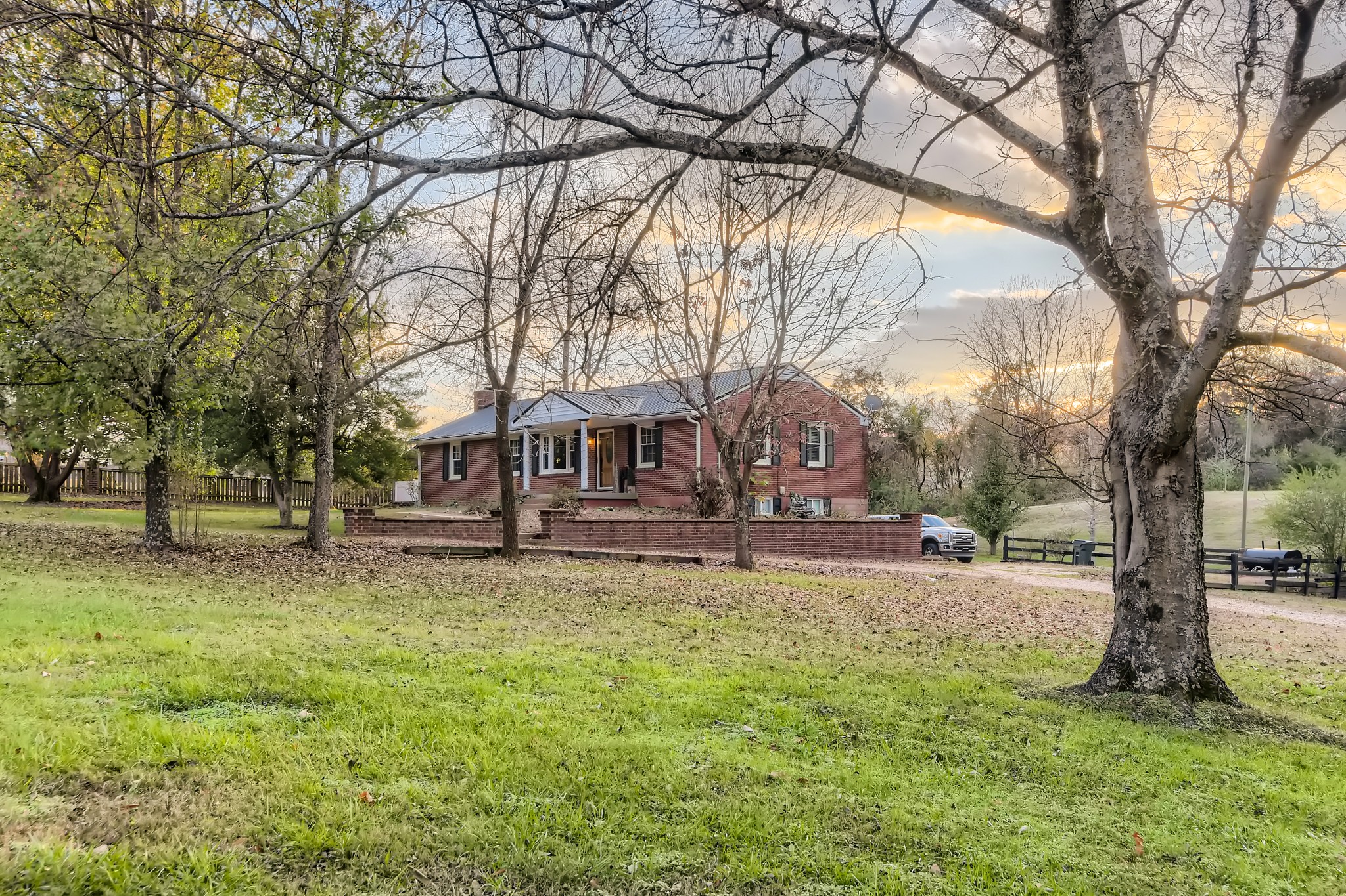3108 Earhart Road Hermitage, TN 37076 - Photo 2 of 27 Gallery Image 2
