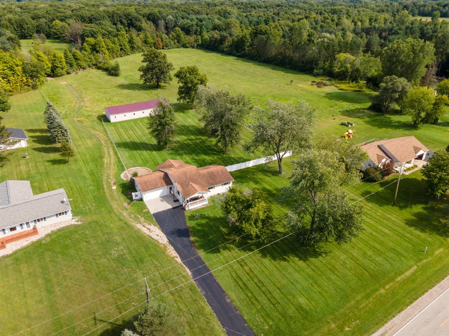 6308 Johnson Road Flushing, MI 48433 - Photo 3 of 69 Photo 3