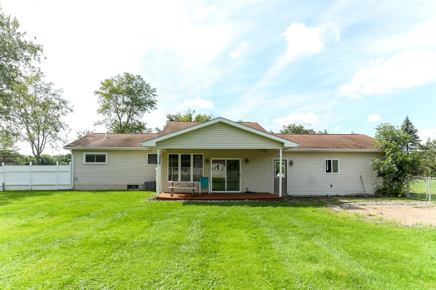 6308 Johnson Road Flushing, MI 48433 - Photo 9 of 69 Photo 9