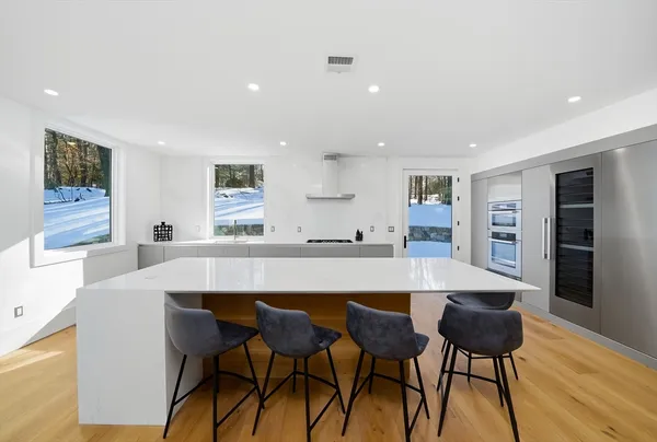 $3,950,000 | 7 Whipple Road, Lexington, MA 02420