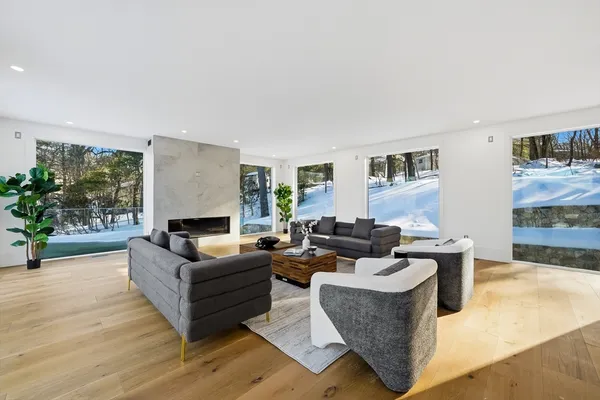 $3,950,000 | 7 Whipple Road, Lexington, MA 02420