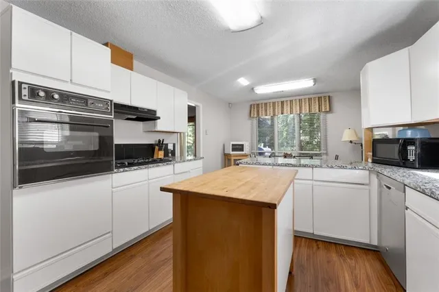 $299,000 | 5934 South Deshon Court, Lithonia, GA 30058