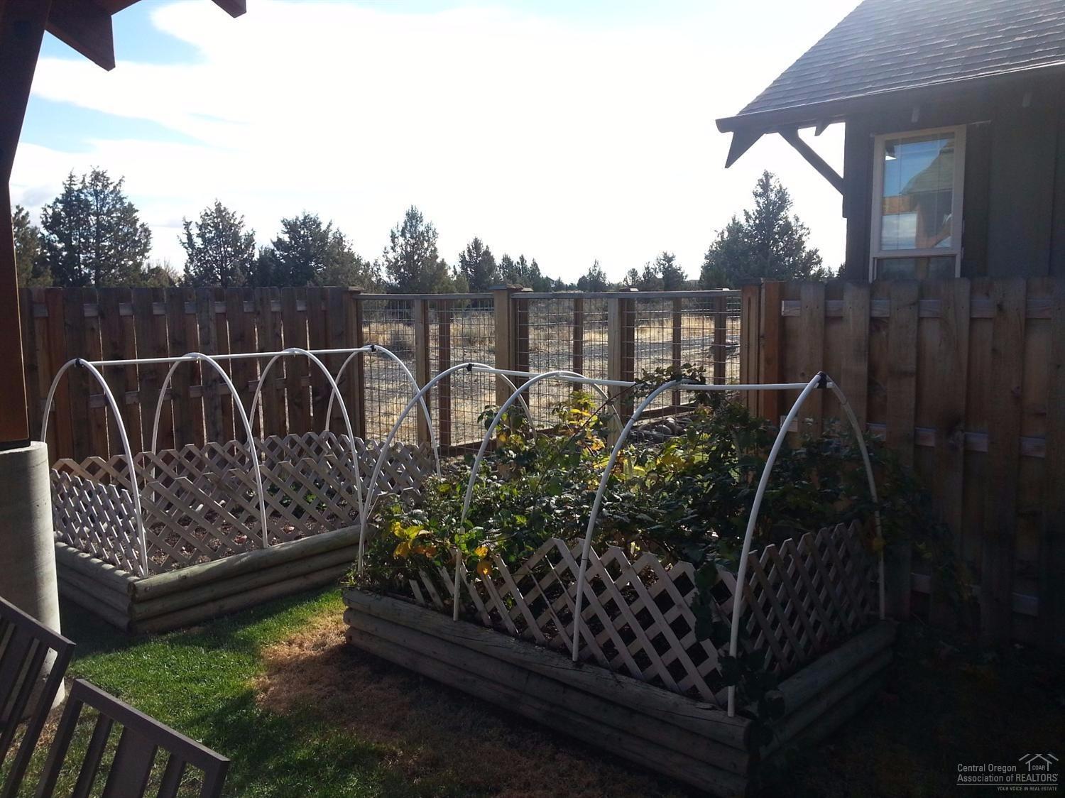 61754 Rigel Way Bend, OR 97702 - Photo 13 of 20 Fresh herbs, veggies and berries just ou