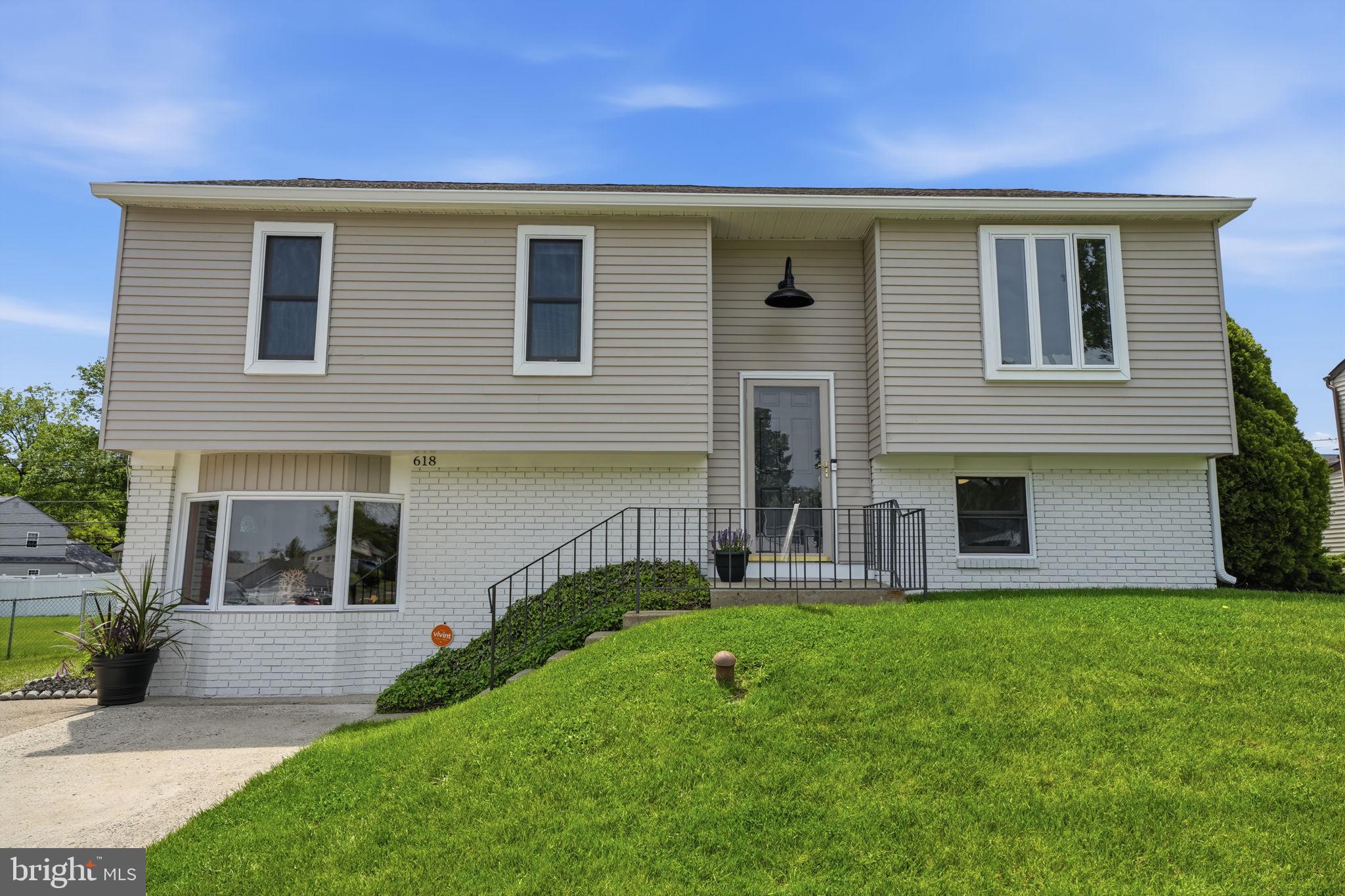 618 South Oxford Valley Road Fairless Hills, PA 19030 - Photo 1 of 36