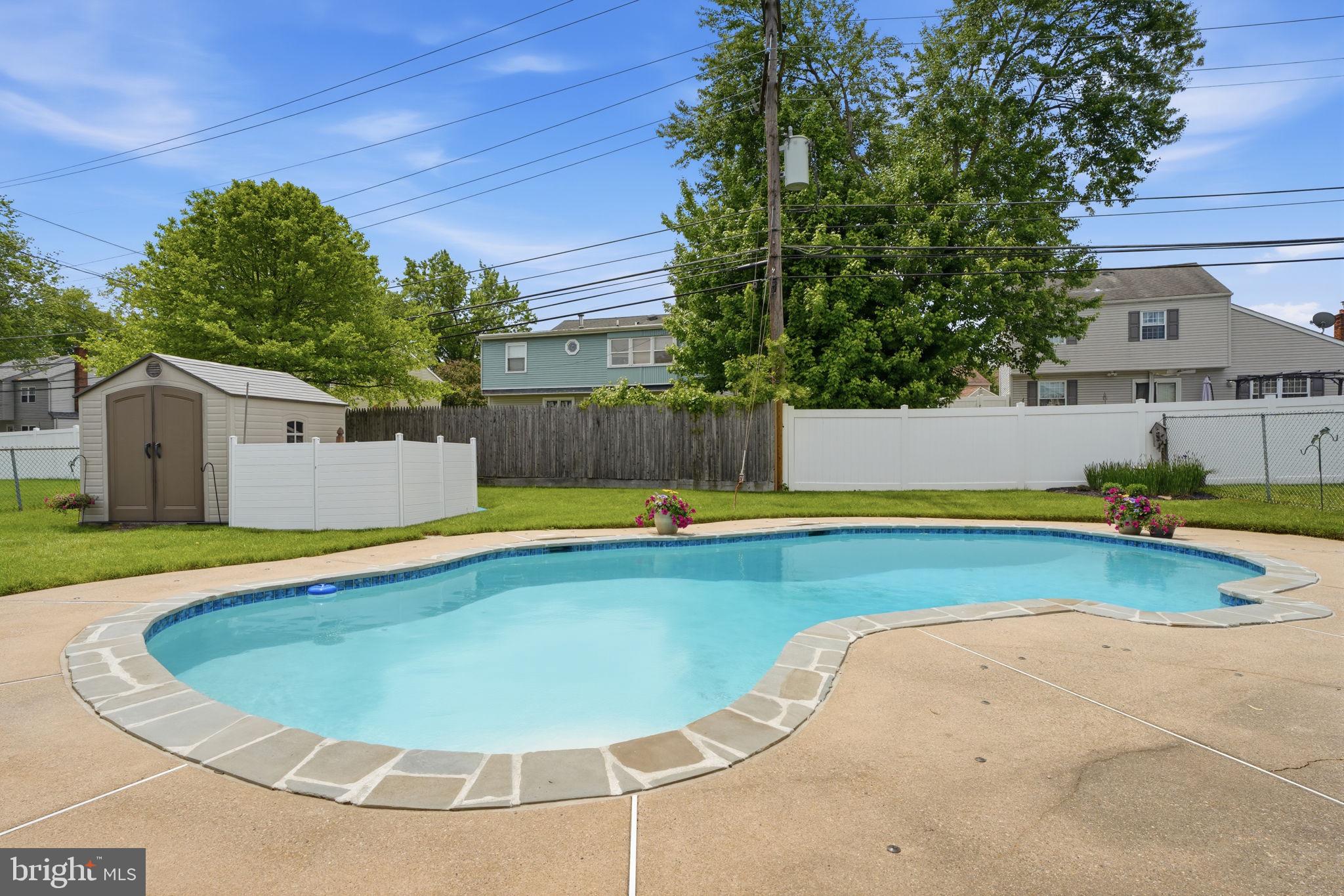 618 South Oxford Valley Road Fairless Hills, PA 19030 - Photo 27 of 36