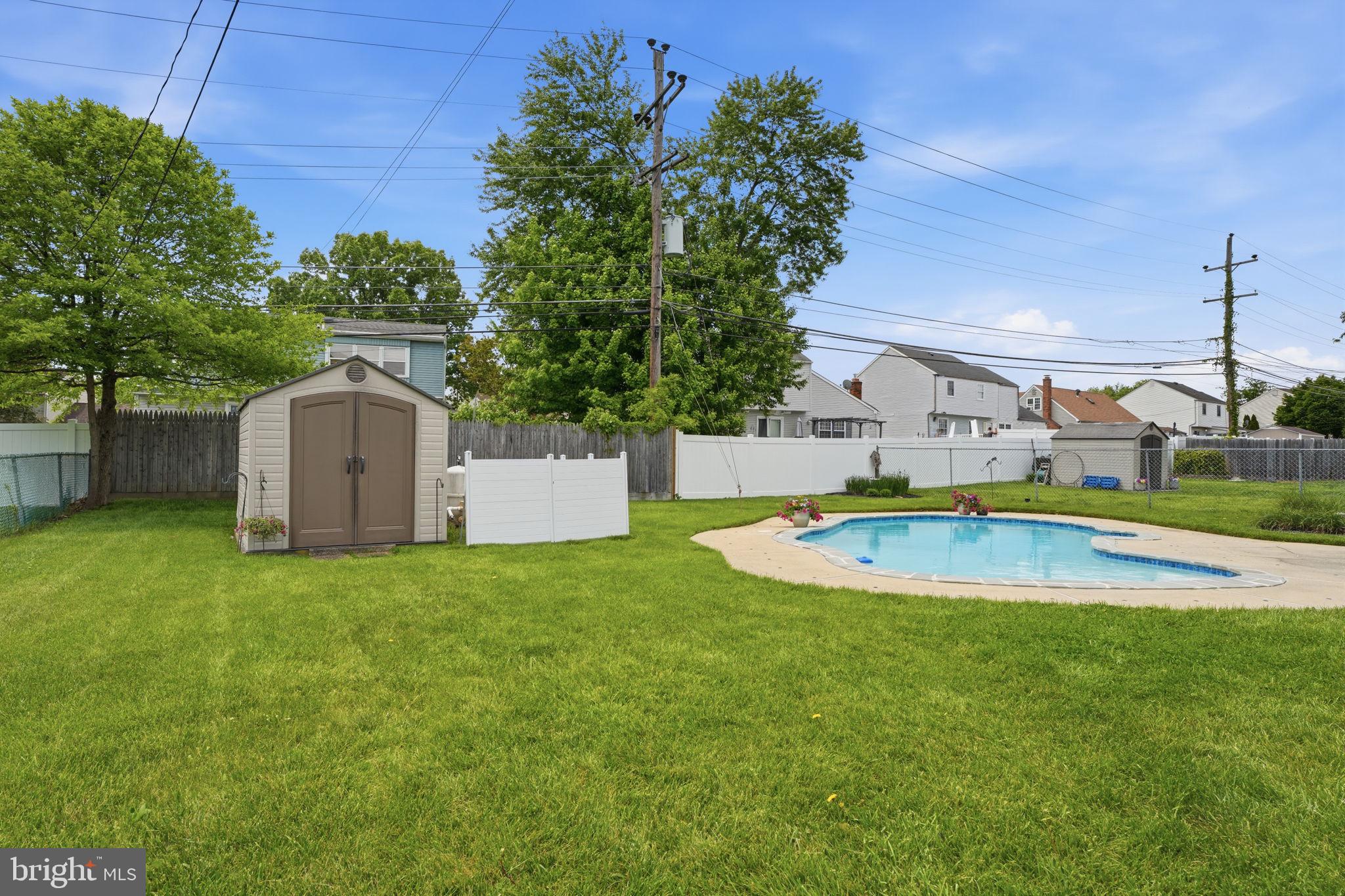 618 South Oxford Valley Road Fairless Hills, PA 19030 - Photo 30 of 36