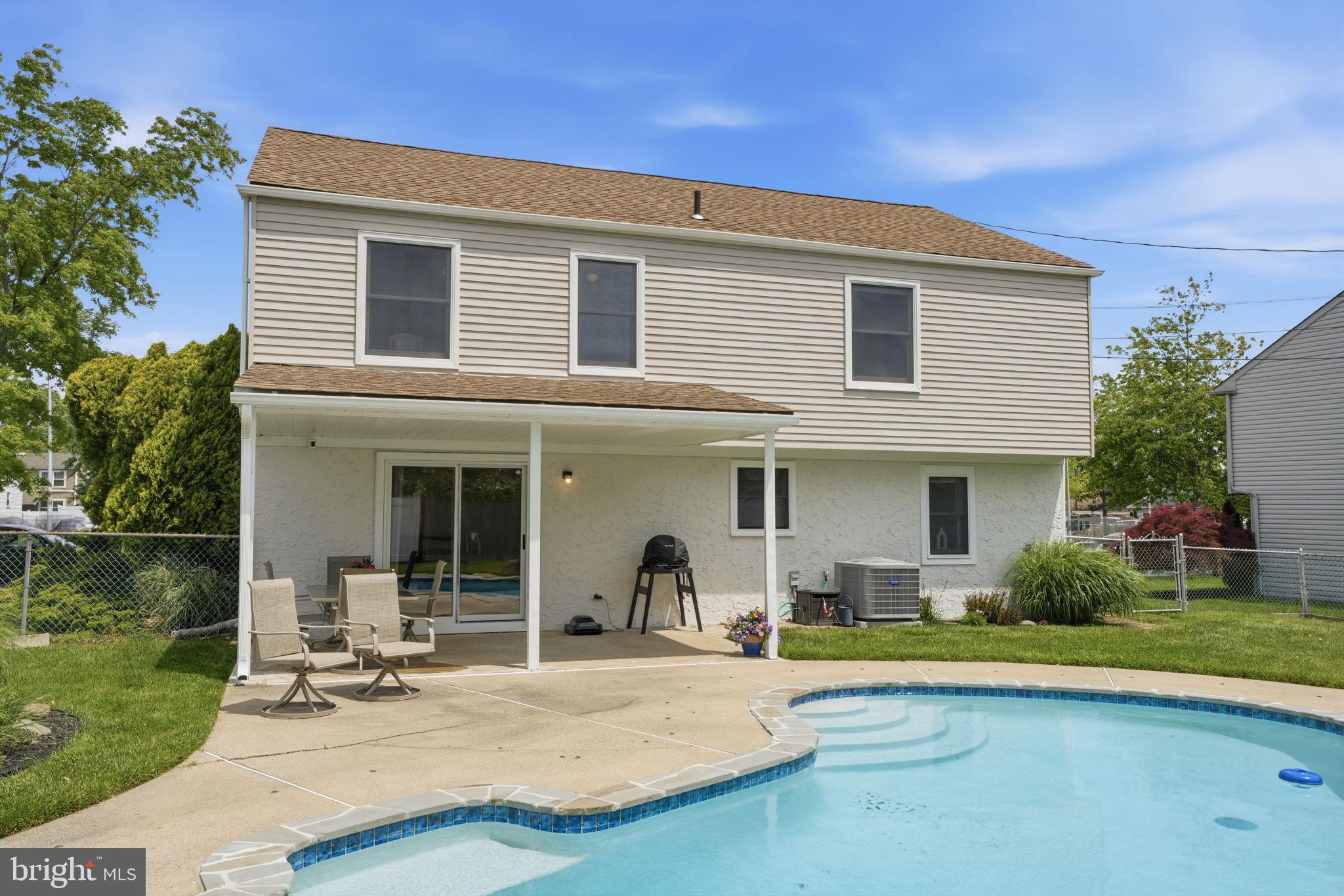 618 South Oxford Valley Road Fairless Hills, PA 19030 - Photo 31 of 36