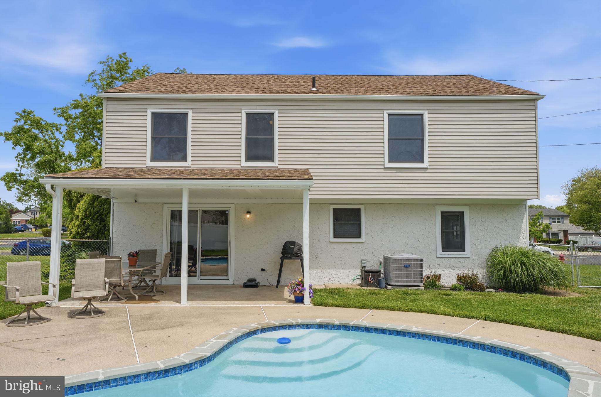 618 South Oxford Valley Road Fairless Hills, PA 19030 - Photo 32 of 36