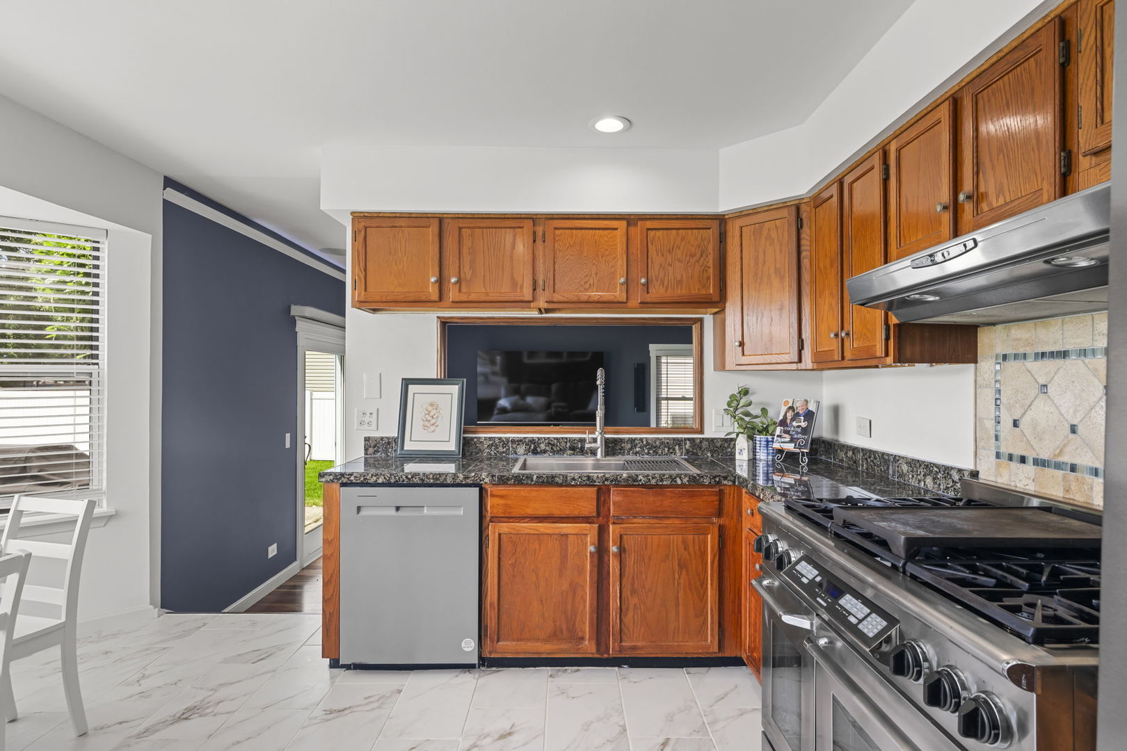 1177 Stanton Road Lake Zurich, IL 60047 - Photo 14 of 43