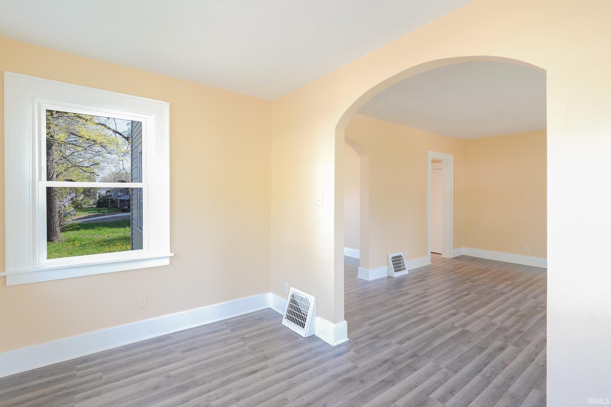 832 Hamilton Avenue Fort Wayne, IN 46806 - Photo 5 of 24