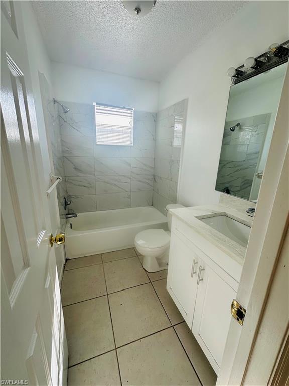 1215 South Alhambra Circle, Unit B Naples, FL 34103 - Photo 8 of 14