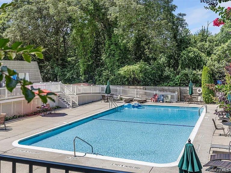 655 Middle Country Road, Unit 2H2 Coram, NY 11727 - Photo 36 of 37