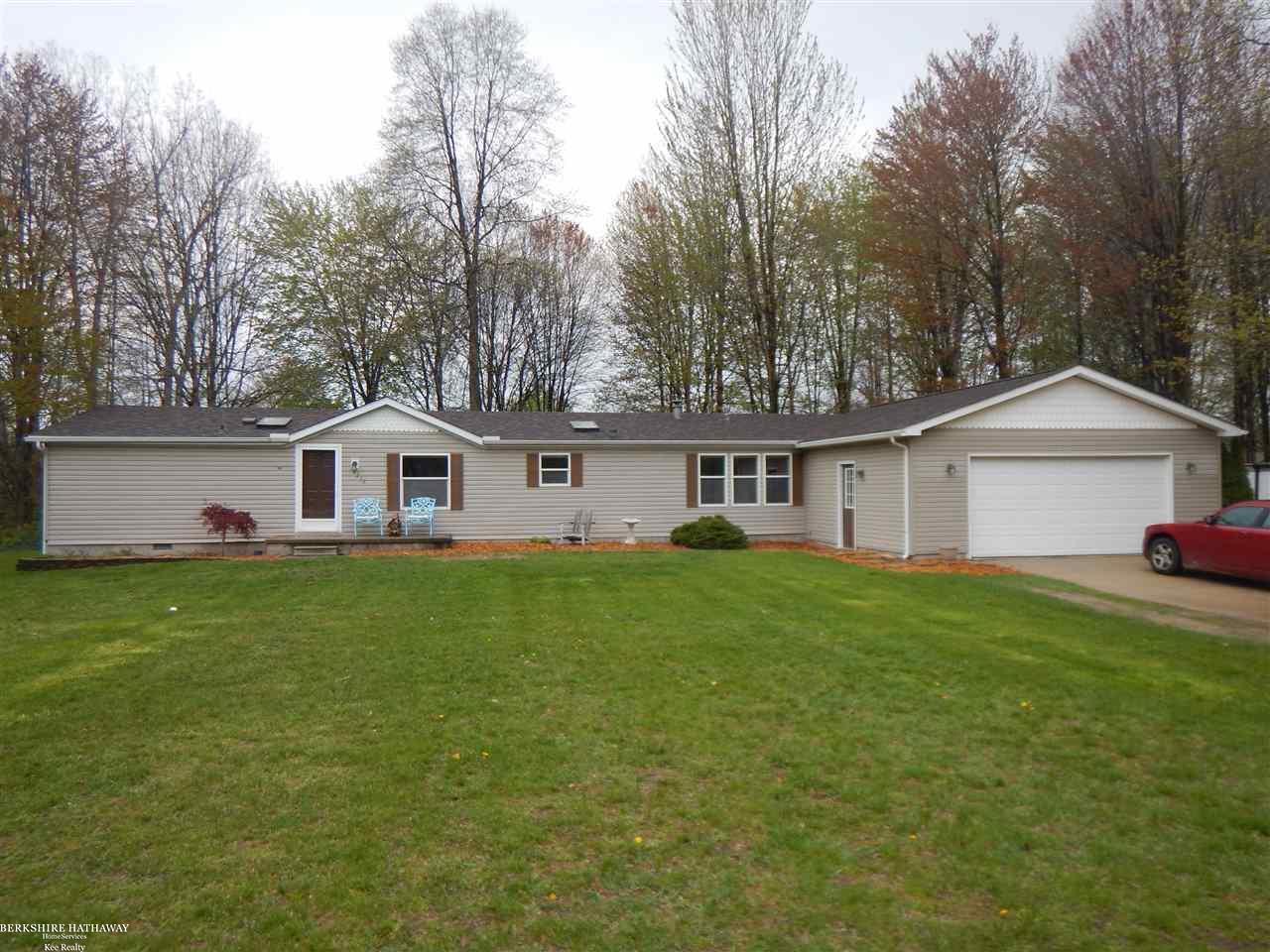 9232 Folkert Road Algonac, MI 48001 - Photo 1 of 45 31318528.JPG