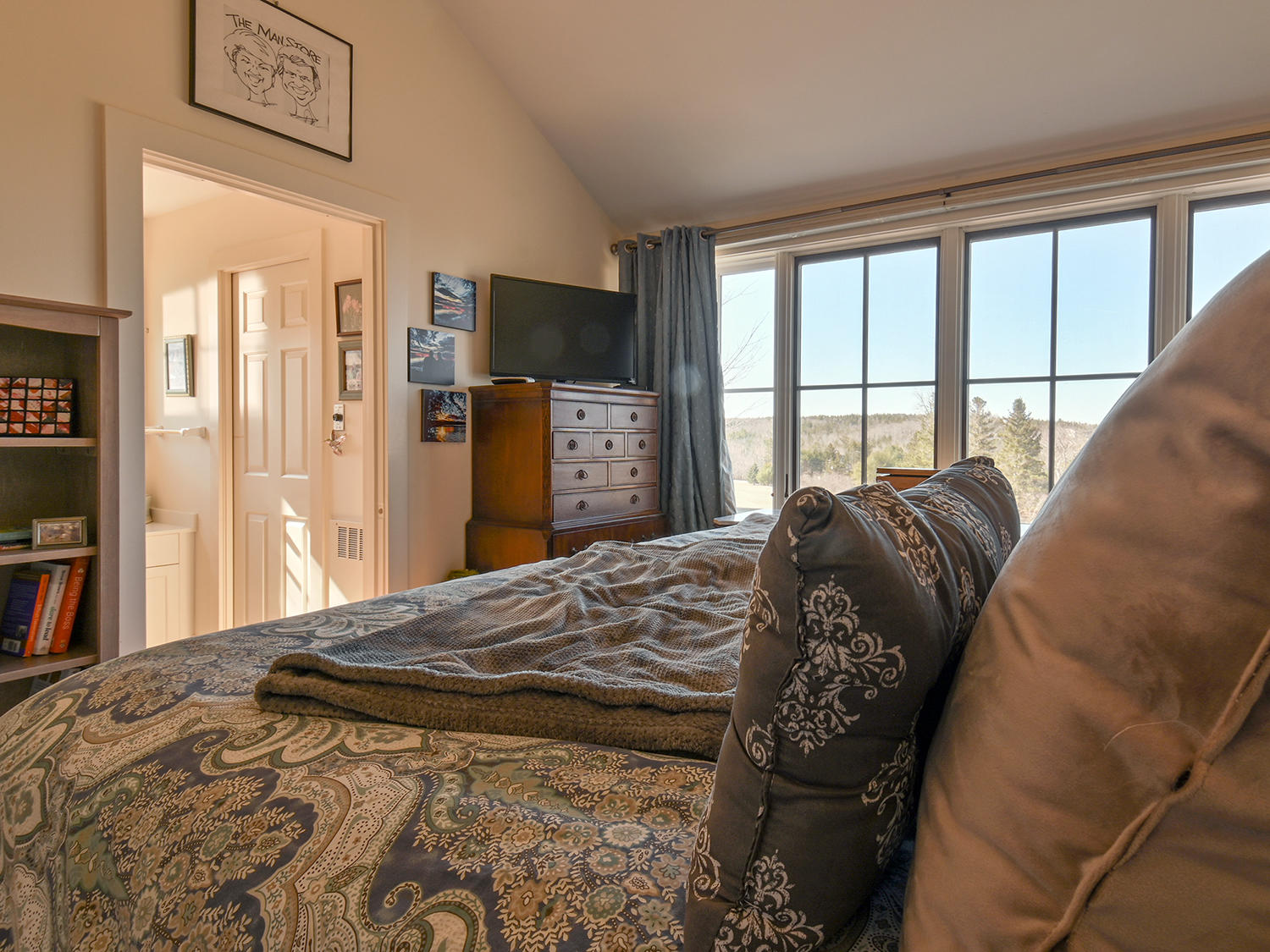 44 Youngs Mountain Road, Unit 3 Bar Harbor, ME 04609 - Photo 30 of 42 Primary Bedroom